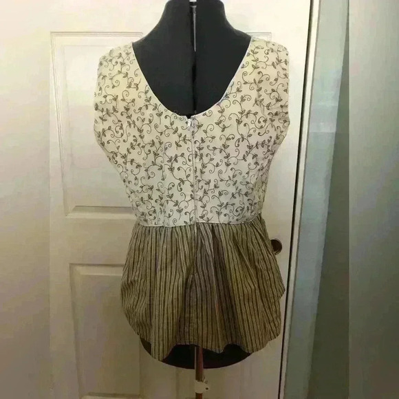 HANDMADE UPCYCLED PEPLUM SLEEVELESS BLOUSE TOP BEST FITS LARGE - Picture 2 of 4